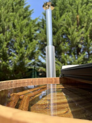 Baignoire à remous extérieure