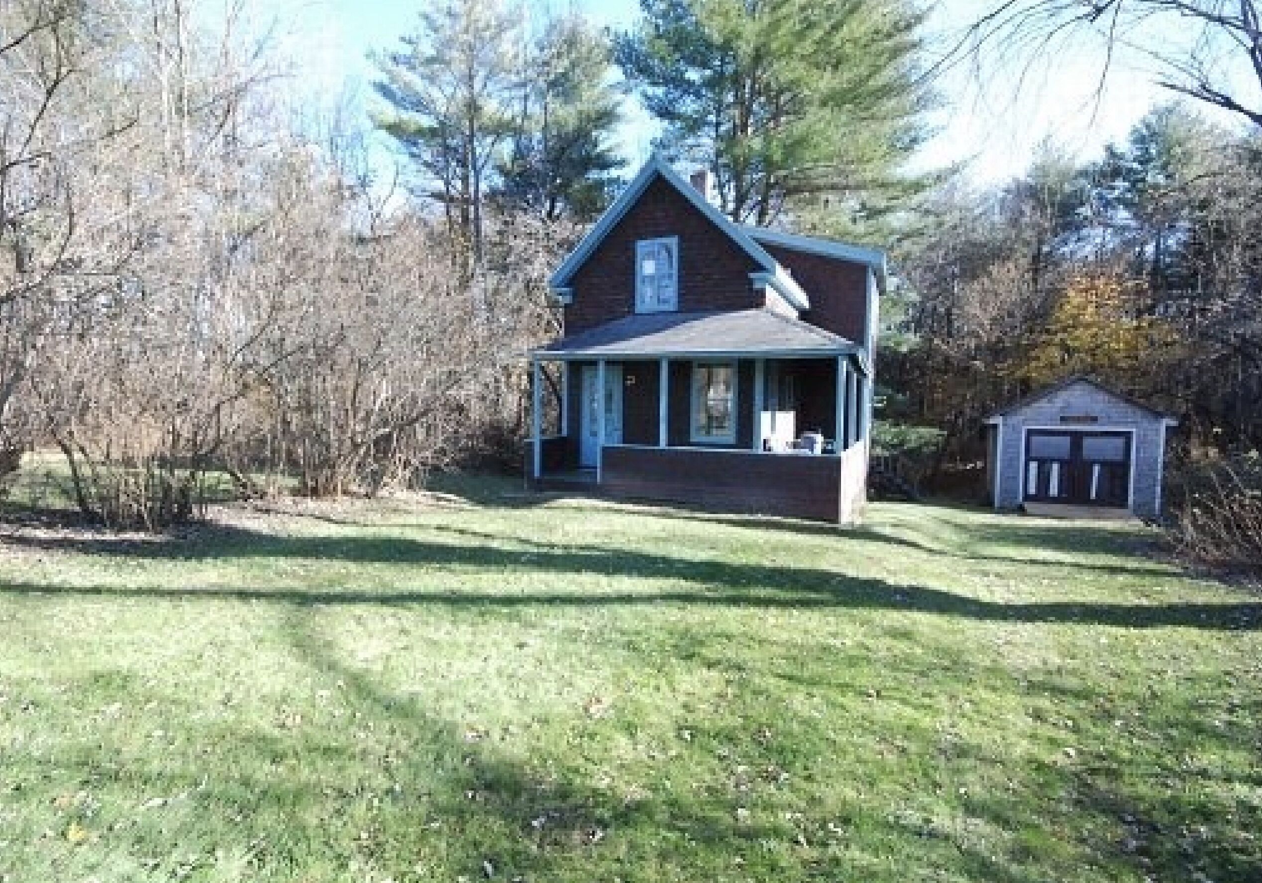 Beautiful Farmhouse on Nature Preserve