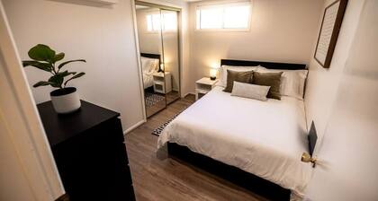 Charming3Bdrm ●Great Location ●Award Winning Beds