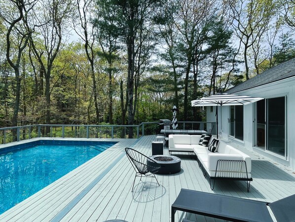 室外游泳池,恒温泳池