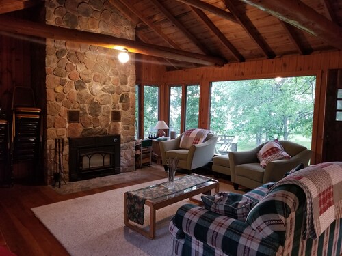 Lakefront Guest Suite