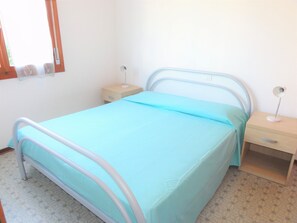 4 dormitorios, caja fuerte, ropa de cama