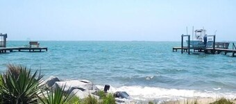 Lookout Cottage- Waterview Home close to Cape Lookout