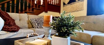 Glenrose: Karaoke Bar ~ Bridal Salon ~ Courtyard
