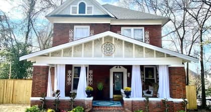 Glenrose: Karaoke Bar ~ Bridal Salon ~ Courtyard