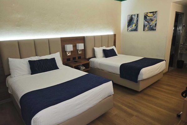 Luxury Double Room | Premium bedding, in-room safe, desk, laptop workspace