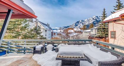 Rocky Mountain House - Sleeps 23