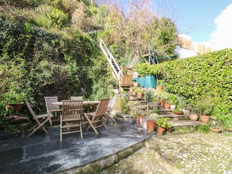 ์ฝํฐ์ง | ๋ด๋ถ