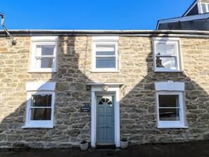 Cottage | Exterior detail - Widgeons Keel (Falmouth)