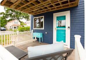 Terrace/patio - The Loft at Oakland Beach 
Ask About Off-season Discounts 
5 min from Airport. (Warwick)