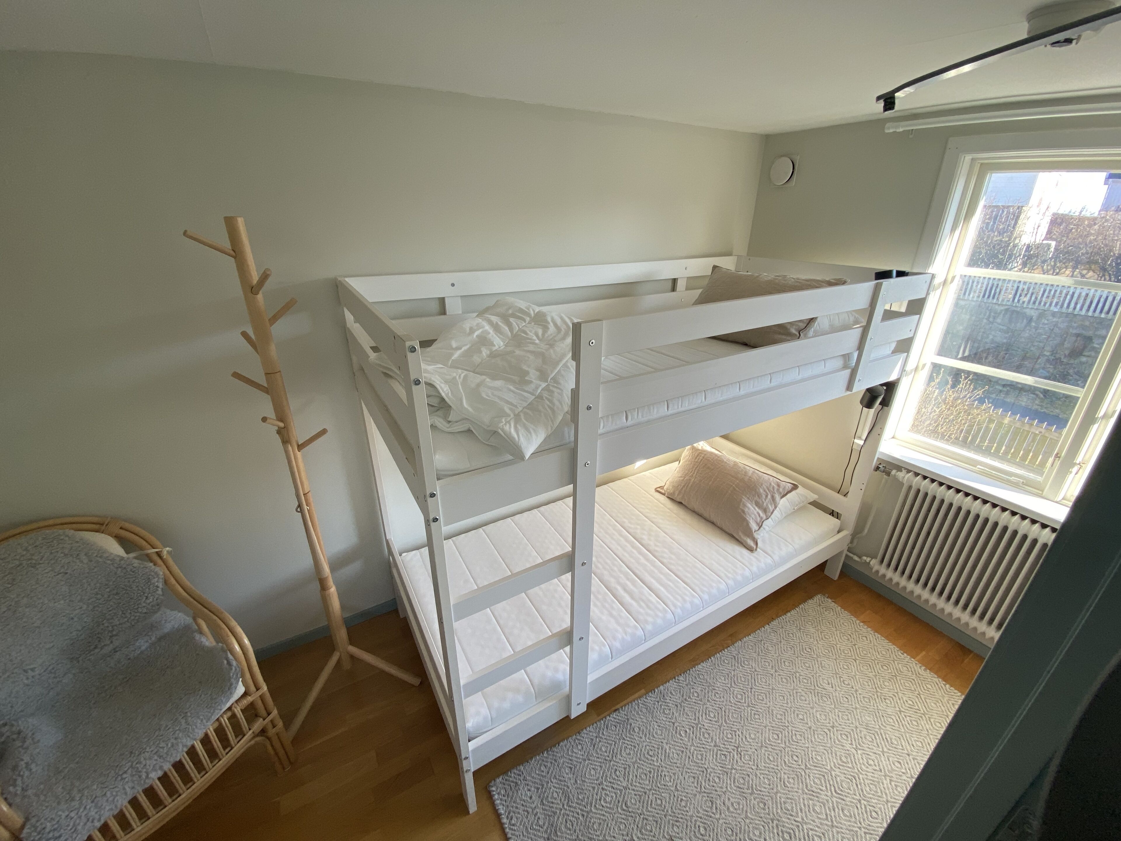 economy quadruple room, multiple beds | free wifi