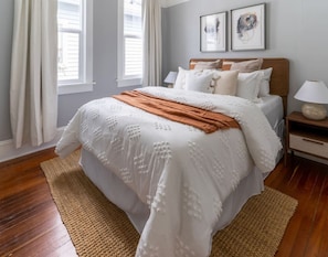 2 slaapkamers, een bureau, wifi, beddengoed