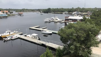 Huvivenesatama