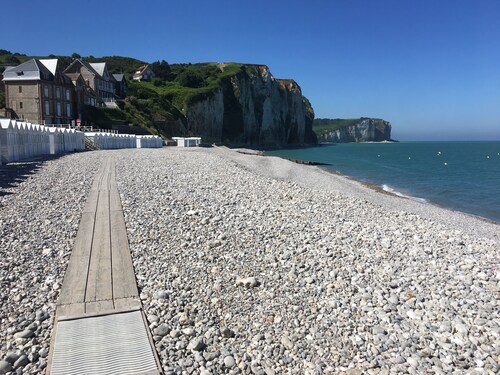 Charmante maison en bord de mer /propriété en plein nature