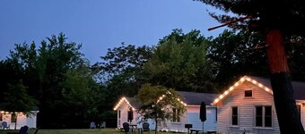 Sweet and Cozy GOTL 2 Bdr Cottage- Pet Friendly!