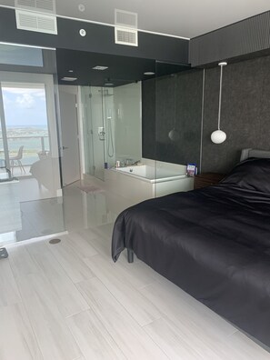 2 bedrooms, WiFi - Stunning 2bed/3bath condo in Edgewater - 30 day min (Miami)