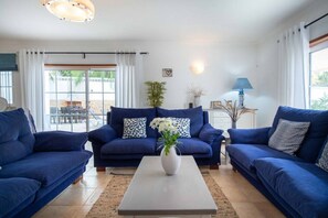 スマートテレビ、暖炉