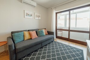 Apartment | 2 bedrooms - Downtown Design With Balcony by Vacationy (Porto)