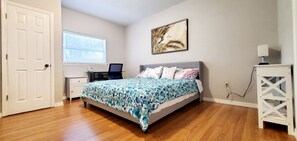 1 bedroom, desk, iron/ironing board, free WiFi