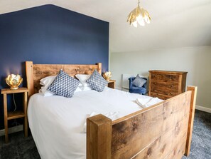 4 bedrooms, individually decorated, individually furnished, free WiFi - The Loft at The George (Chesterfield)