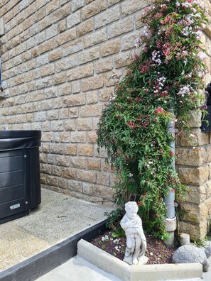 Enceinte de lâhĂ©bergement