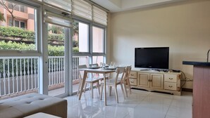Leilighet – grand | Oppholdsområde | LED-TV