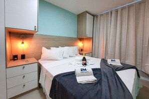2 Schlafzimmer, Verdunkelungsvorhänge, Bügeleisen/Bügelbrett