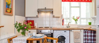 2 bedroom accommodation in Kirriemuir