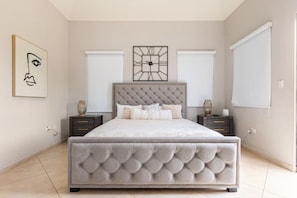 6 bedrooms, desk, iron/ironing board, travel cot