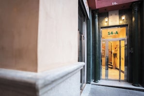 Exterior - Apartamentos Reyes Católicos (Granada)