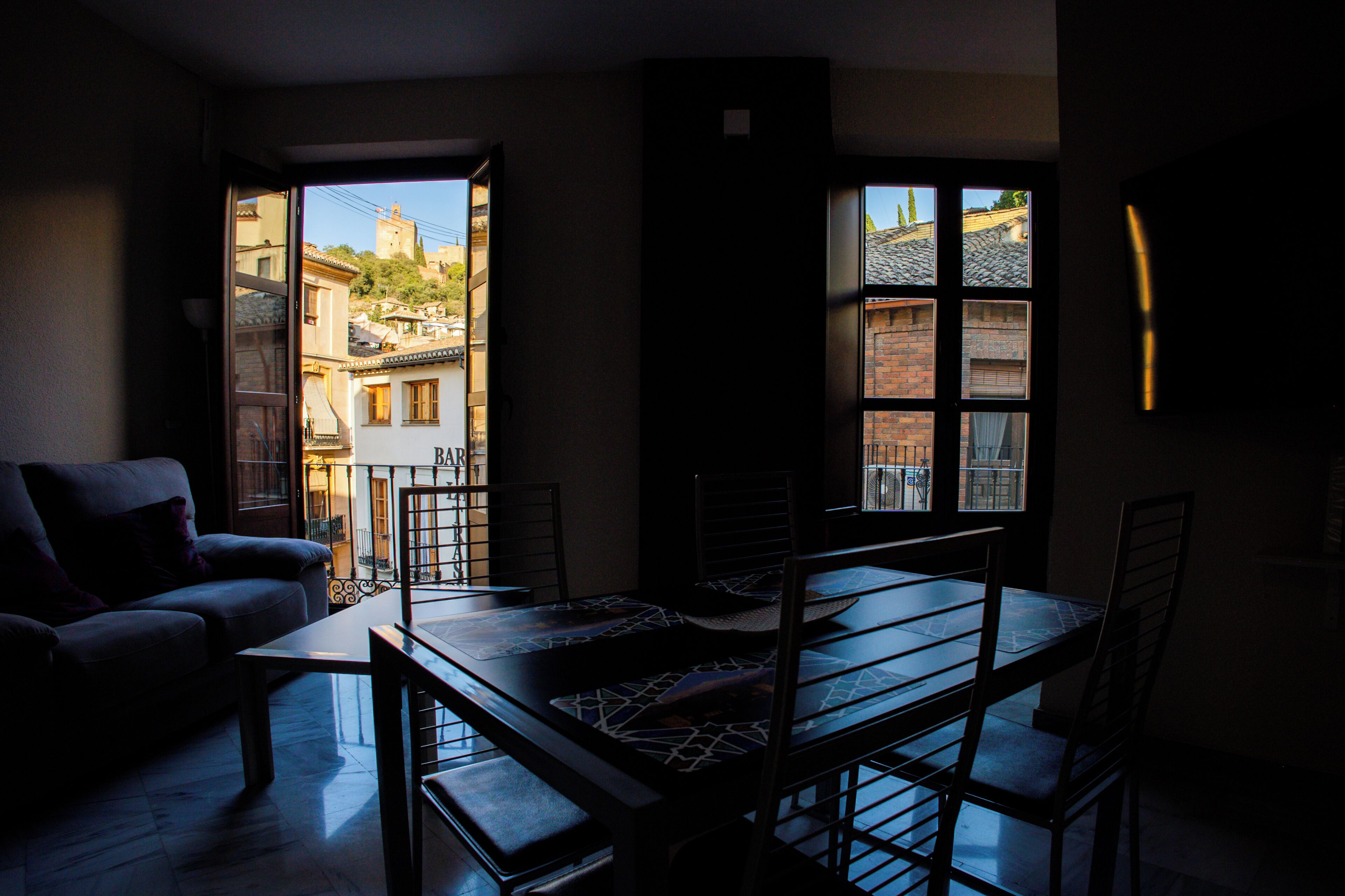 Apartamento grand | Roupas de cama premium, edredons de pluma, quartos à prova de som