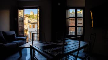 Apartamento grand | Roupas de cama premium, edredons de pluma, quartos à prova de som