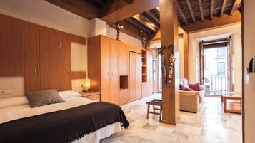 Romantic Studio Suite