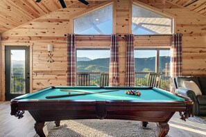 Game room - Smoky Mtn Luxury Cabin • 3BR w/ Stunning Views + Games + Hot Tub (Pigeon Forge)