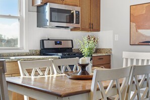 Dining - 4BR Near Downtown Boston Private Driveway Parking & 1-Min Walk to Train (Boston)