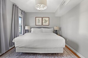 4 bedrooms, desk, iron/ironing board, travel cot