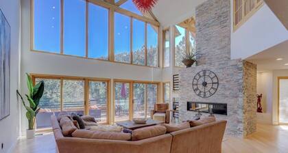 As Seen On TV: Boulder Mountain Retreat - 6 Bedroom, Walkable to Pearl, 2 acres