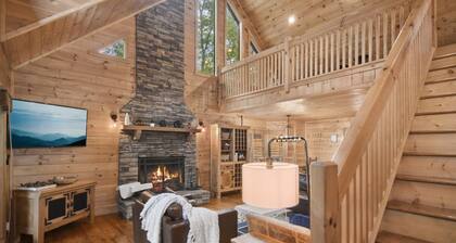 3-Level Cabin+Game Room+Hot Tub+Cozy Fireplace+ Near Blue Ridge