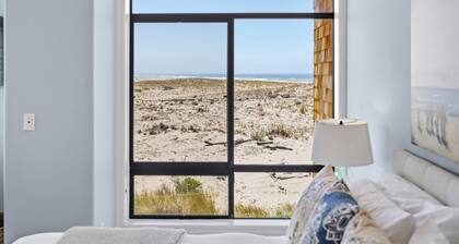 Pelican 54: Relax with an ocean view.
