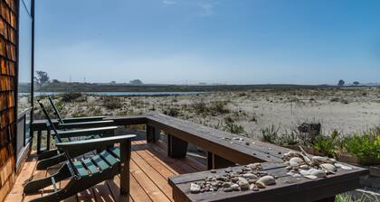 Pelican 54: Relax with an ocean view.