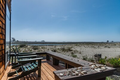 Pelican 54: Relax with an ocean view.