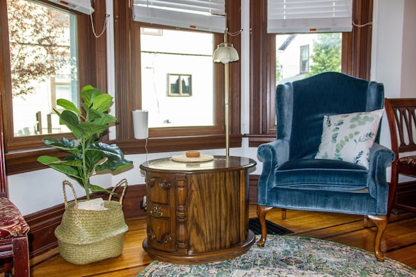 Interior - Powerhouse 4 bedroom walking to the Falls (Niagara Falls)