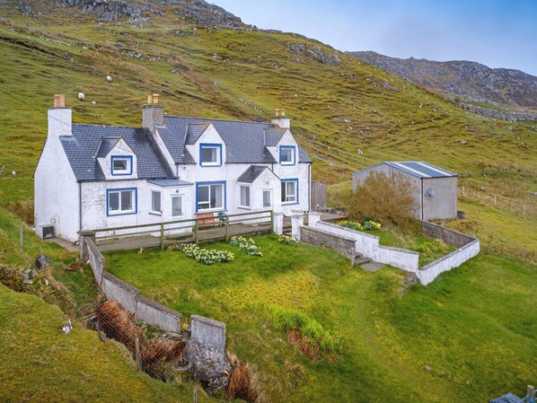 Exterior - 3 bedroom accommodation in Lemreway (Lemreway)