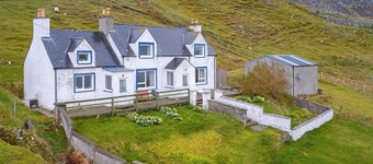 3 chambres à coucher à Lemreway