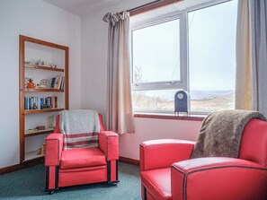 Interior - 3 bedroom accommodation in Lemreway (Lemreway)