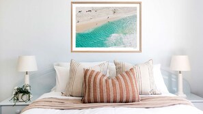 2 bedrooms, free WiFi, bed sheets - Breakers 2 - Beautiful bright apartment 50m to the sand (Mollymook)
