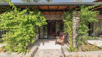 Deluxe tweepersoonskamer, uitzicht op bergen | Terras