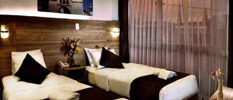 Habitación estándar con 2 camas individuales | Wifi gratis y ropa de cama