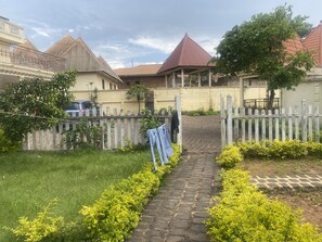 Terrace/patio -  Manoir Des Innoncents (Bafoussam)