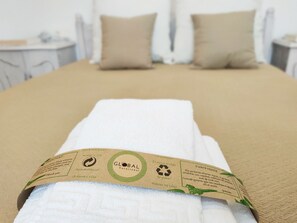 2 bedrooms, bed sheets